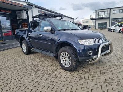 Gebraucht Mitsubishi L200 178 PS (130 kW) 2014 Blau Pickup