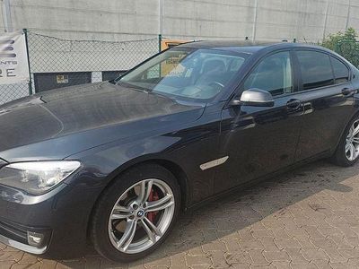 BMW 730