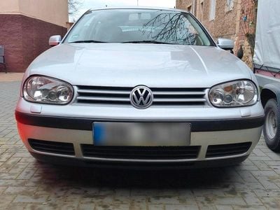 Gebraucht VW Golf IV 75 PS (55 kW) 2001 Silber Kleinwagen