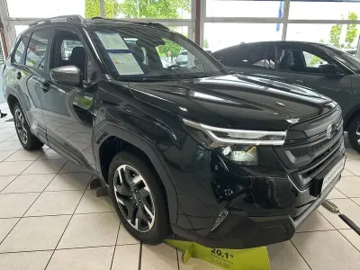 Neu Subaru Forester Exclusive+ 136 PS (100 kW) 2026 Schwarz SUV