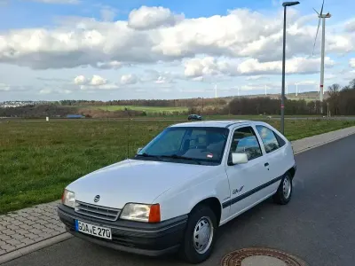 Gebraucht Opel Kadett 60 PS (44 kW) 1990 Weiß Kleinwagen