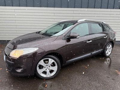 Gebraucht Renault Mégane III Dynamique 131 PS (96 kW) 2011 Braun Limousine