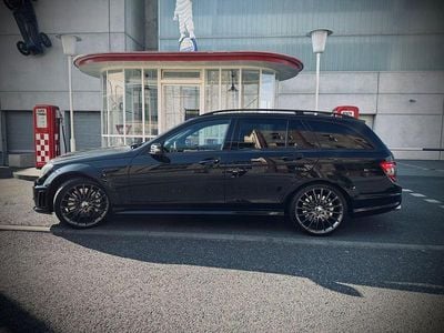 Mercedes C63 AMG