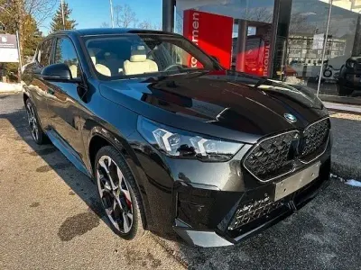 Gebraucht BMW X2 Sport Line 163 PS (119 kW) 2026 Schwarz SUV