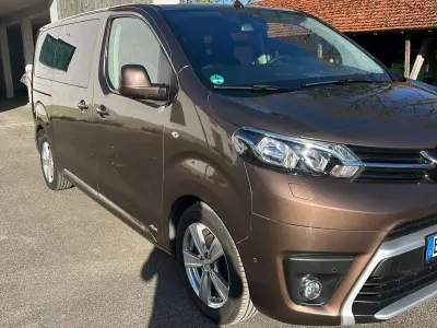Gebraucht Toyota Proace Verso 177 PS (130 kW) 2017 Bronze Kombi