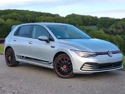 Gebraucht VW Golf VII 150 PS (110 kW) 2020 Silber Limousine