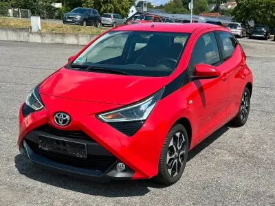 Gebraucht Toyota Aygo Touch 72 PS (52 kW) 2019 Rot Kleinwagen