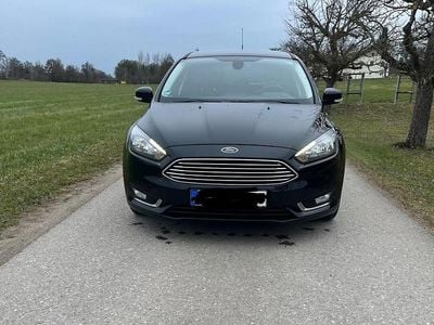 Gebraucht Ford Focus 150 PS (110 kW) 2016 Schwarz Kombi