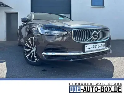 Gebraucht Volvo V90 Core 253 PS (186 kW) 2022 Platinum grey / metallic Kombi