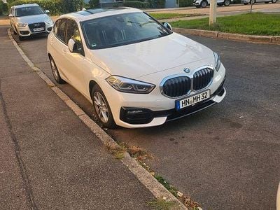 Gebraucht BMW 118 Sport Line 136 PS (100 kW) 2023 Grau Kleinwagen
