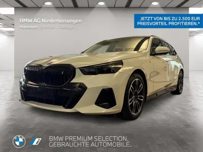Gebraucht BMW i5 M Sport 250 kW (340 PS) 2025 Weiß Kombi