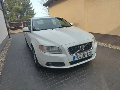 Second-hand Volvo V70 175 CP (128 kW) 2010 Alb Break
