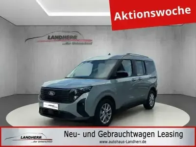 Gebraucht Ford Tourneo Courier Titanium 125 PS (91 kW) 2025 Cactus grey Van / Kleinbus
