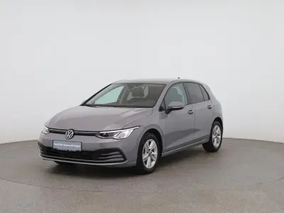 Gebraucht VW Golf VIII 90 PS (66 kW) 2020 Grau Limousine
