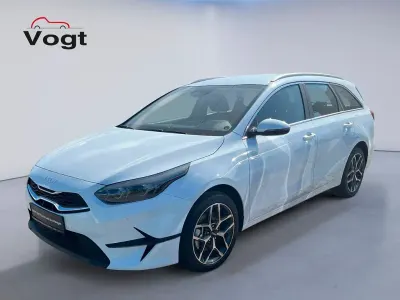 Neu Kia Ceed Sportswagon Spirit 140 PS (102 kW) 2025 Weiß Kombi