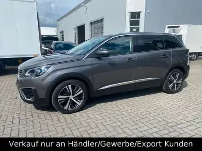 Gebraucht Peugeot 5008 Allure 131 PS (96 kW) 2019 Grau SUV