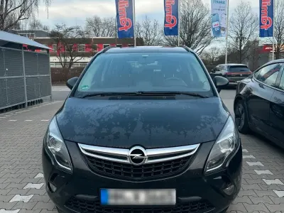 Second-hand Opel Zafira 2013 Negru Monovolum