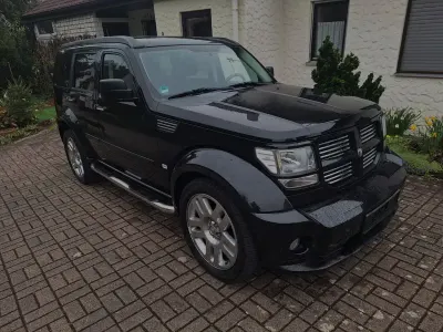 Gebraucht Dodge Nitro 177 PS (130 kW) 2008 Schwarz SUV