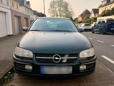 Second-hand Opel Omega 170 CP (125 kW) 1998 Verde Berlinǎ