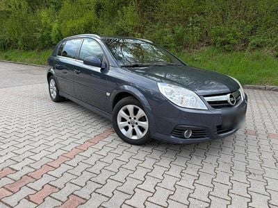 Usado Opel Signum 150 HP (110 kW) 2008 Azul Citadino