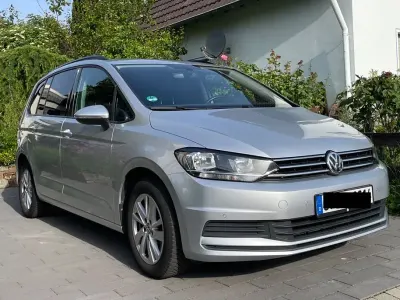Gebraucht VW Touran Comfortline 150 PS (110 kW) 2020 Silber Van / Kleinbus
