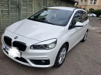 Używany BMW 218 Sport Line 150 KM (110 kW) 2015 Biały Kombi