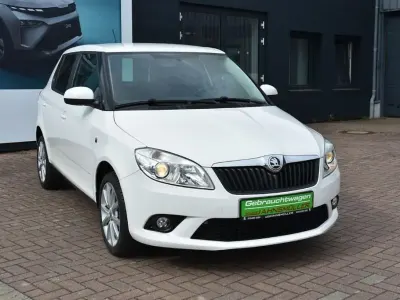 Gebraucht Skoda Fabia 105 PS (77 kW) 2014 Candyweiss Limousine