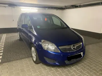 Gebraucht Opel Zafira Family 150 PS (110 kW) 2010 Blau Van / Kleinbus