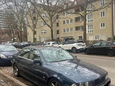 Blau Gebraucht 2002 BMW 530 Limousine | 4.500 € (Superpreis)
