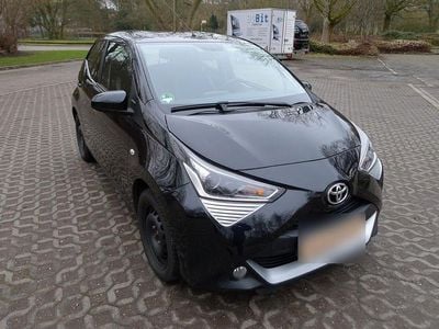 Gebraucht Toyota Aygo X-play 72 PS (52 kW) 2019 Schwarz Kleinwagen