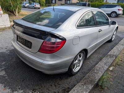 Mercedes C200