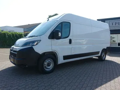 Gebraucht Opel Movano 140 PS (102 kW) 2024 Weiß Van