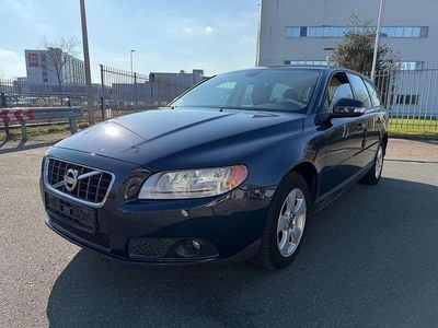 Gebraucht Volvo V70 136 PS (100 kW) 2010 Blau Kombi