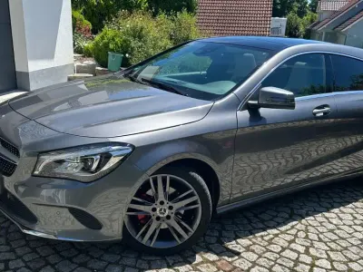 Gebraucht Mercedes CLA180 Shooting Brake 122 PS (89 kW) 2018 Grau Kombi