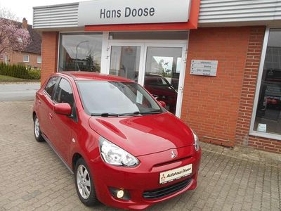 Gebraucht Mitsubishi Space Star Top 80 PS (58 kW) 2015 Rot Limousine