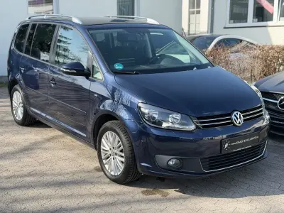 Begagnad VW Touran Cup 105 HK (77 kW) 2015 Blå Minibuss