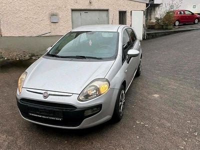Gebraucht Fiat Punto 65 PS (47 kW) 2010 Grau Kleinwagen