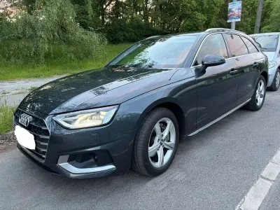 Używany Audi A4 Sport 190 KM (139 kW) 2019 Szary Kombi