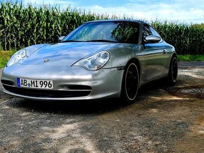 Porsche 911 Carrera 4