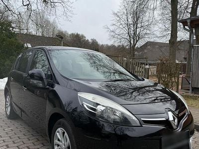Schwarz Gebraucht 2015 Renault Scénic III Van / Kleinbus | 6.200 €