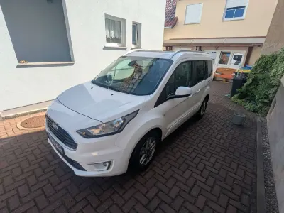 Gebraucht Ford Grand Tourneo Connect Trend 120 PS (88 kW) 2022 Weiß Van / Kleinbus