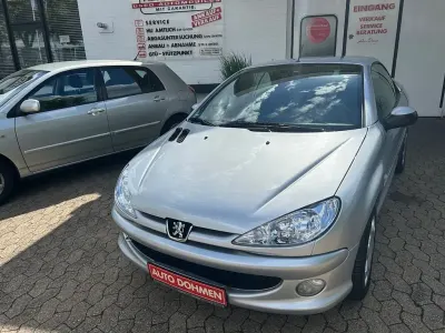Gebraucht Peugeot 206 CC Quiksilver 109 PS (80 kW) 2004 Silber Cabrio