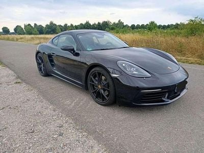 Porsche 718 Cayman