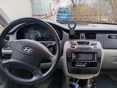Gebraucht Hyundai Trajet GLS 113 PS (83 kW) 2006 Silber Van / Kleinbus