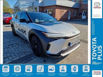 Gebraucht Toyota bZ4X Comfort 160 kW (218 PS) 2022 Cosmicsilber metallic/ dach s SUV