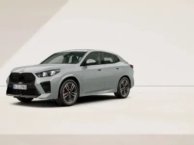 Gebraucht BMW X2 M Sport 163 PS (119 kW) 2026 Grau SUV