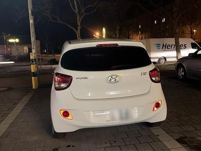 Usata Hyundai i10 67 CV (49 kW) 2016 Bianco Utilitaria