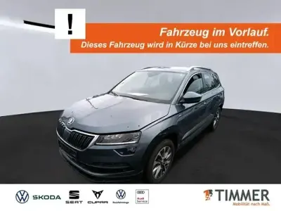 Gebraucht Skoda Karoq Clever 150 PS (110 kW) 2022 Quarz grau metallic SUV