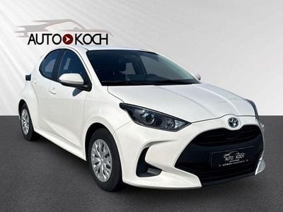 Usata Toyota Yaris Hybrid Comfort 116 CV (85 kW) 2022 Bianco Berlina