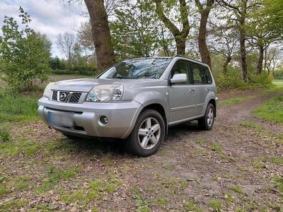 Usata Nissan X-Trail 136 CV (100 kW) 2004 Argento SUV